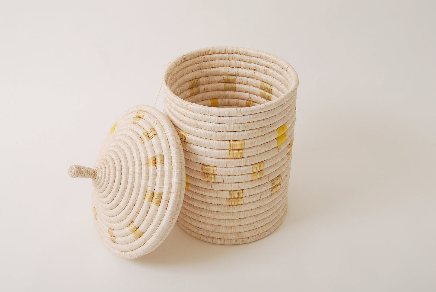 Kitawaro Storage Basket with Lid (3 sizes)