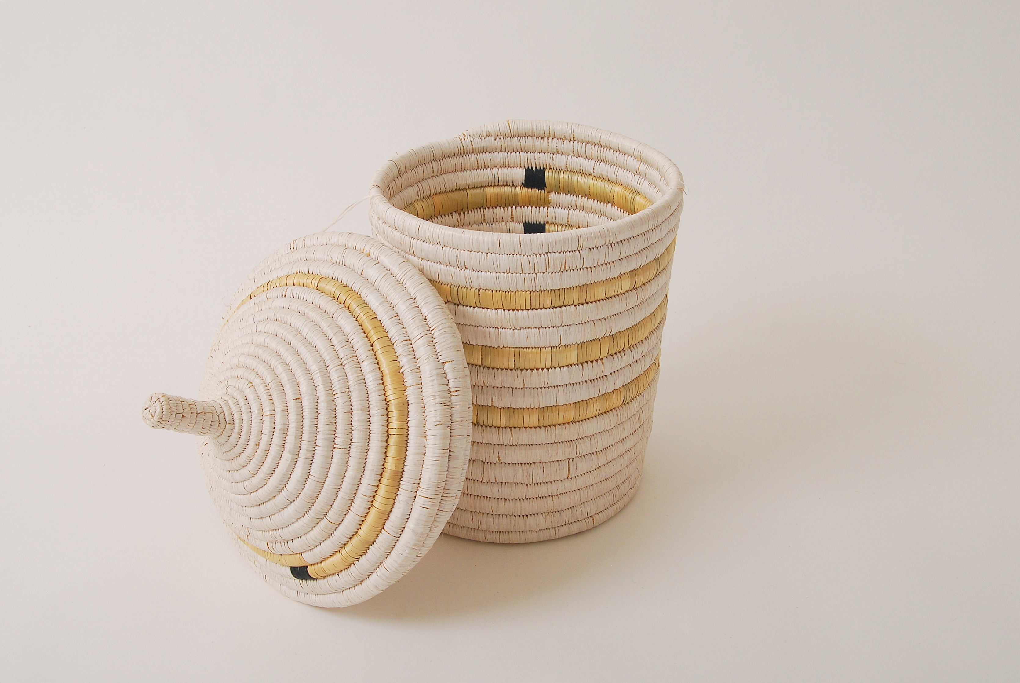 Kitawaro Storage Basket with Lid (3 sizes)