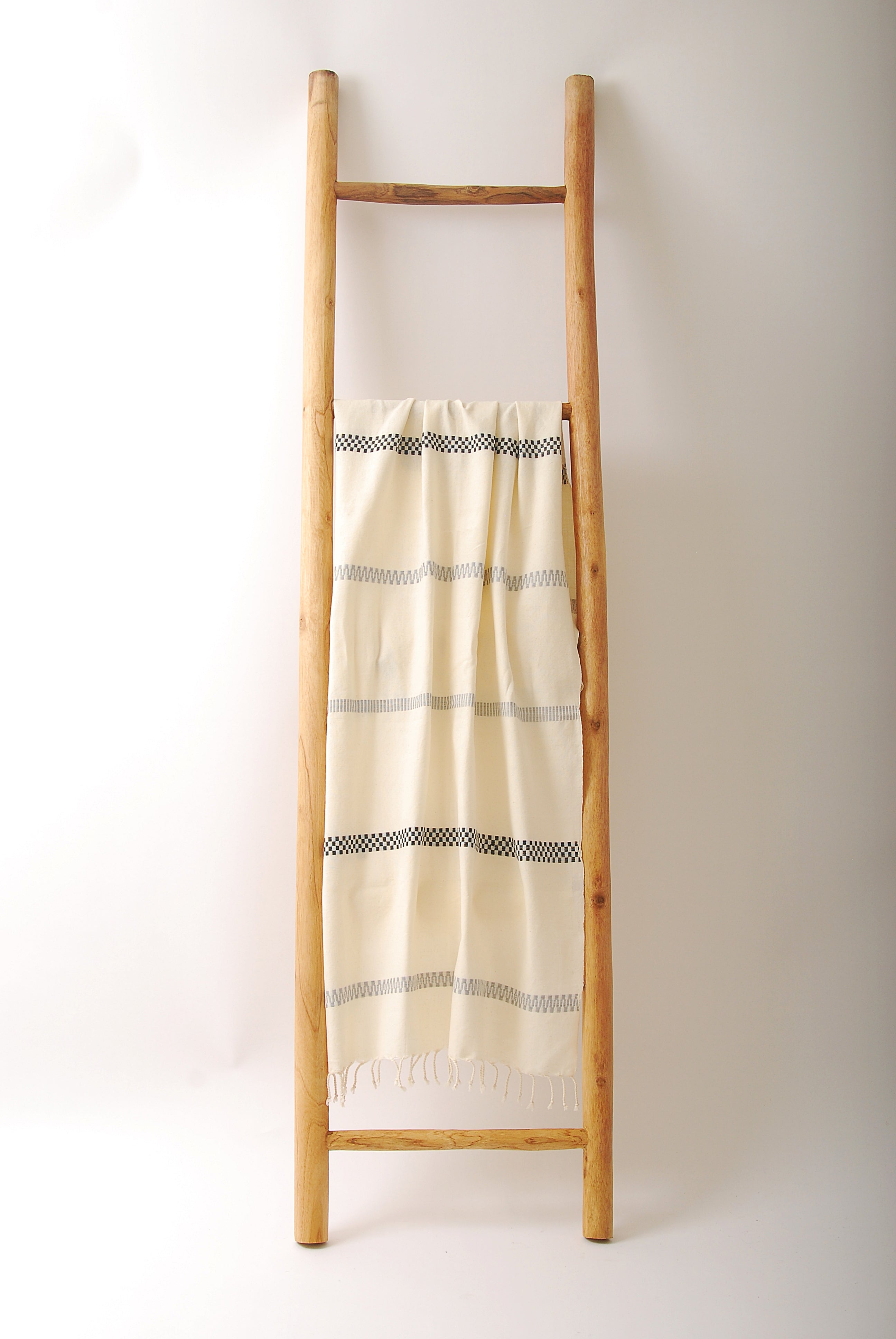 Kiitos Scarf Wrap Sarong White