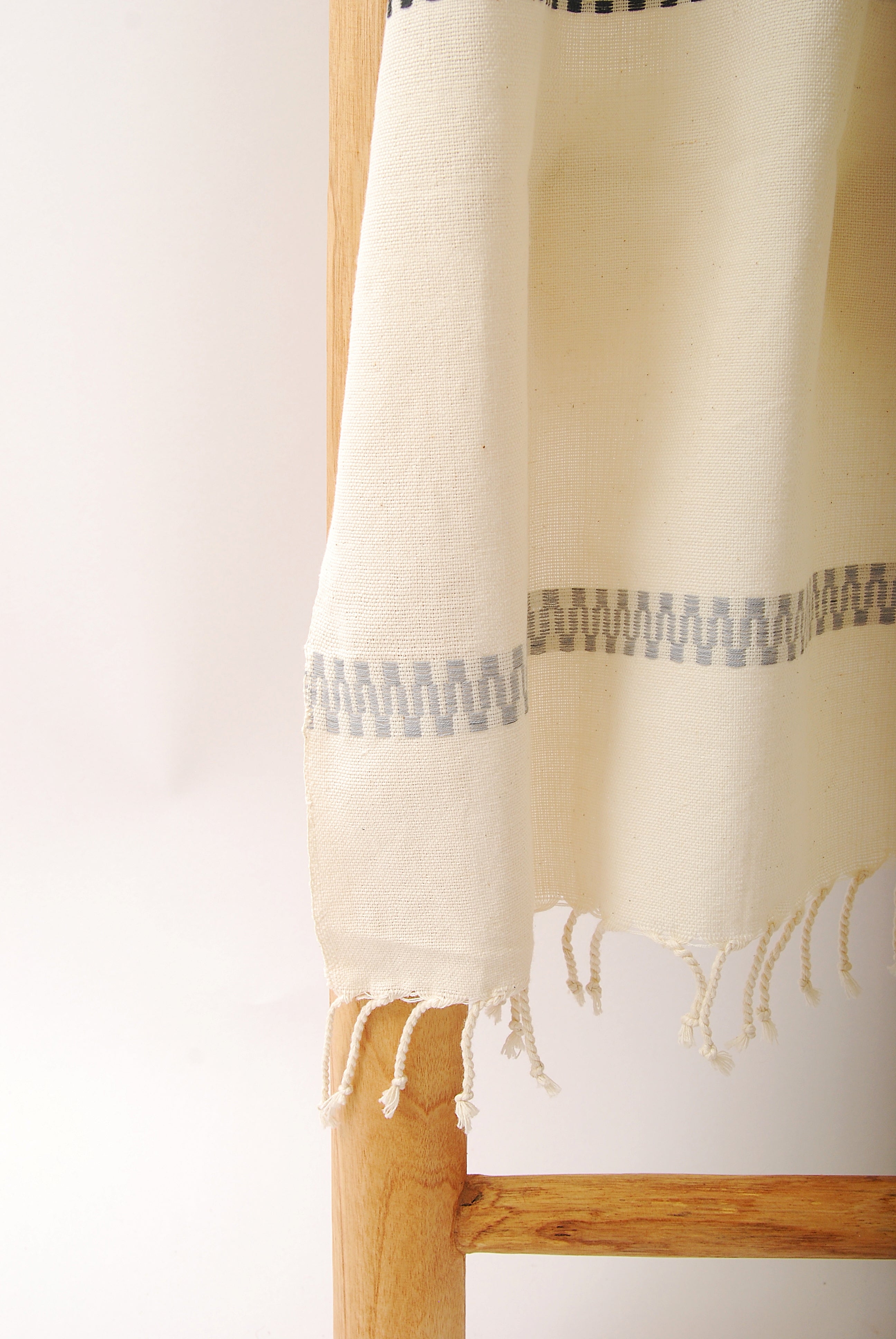 Kiitos Scarf Wrap Sarong White