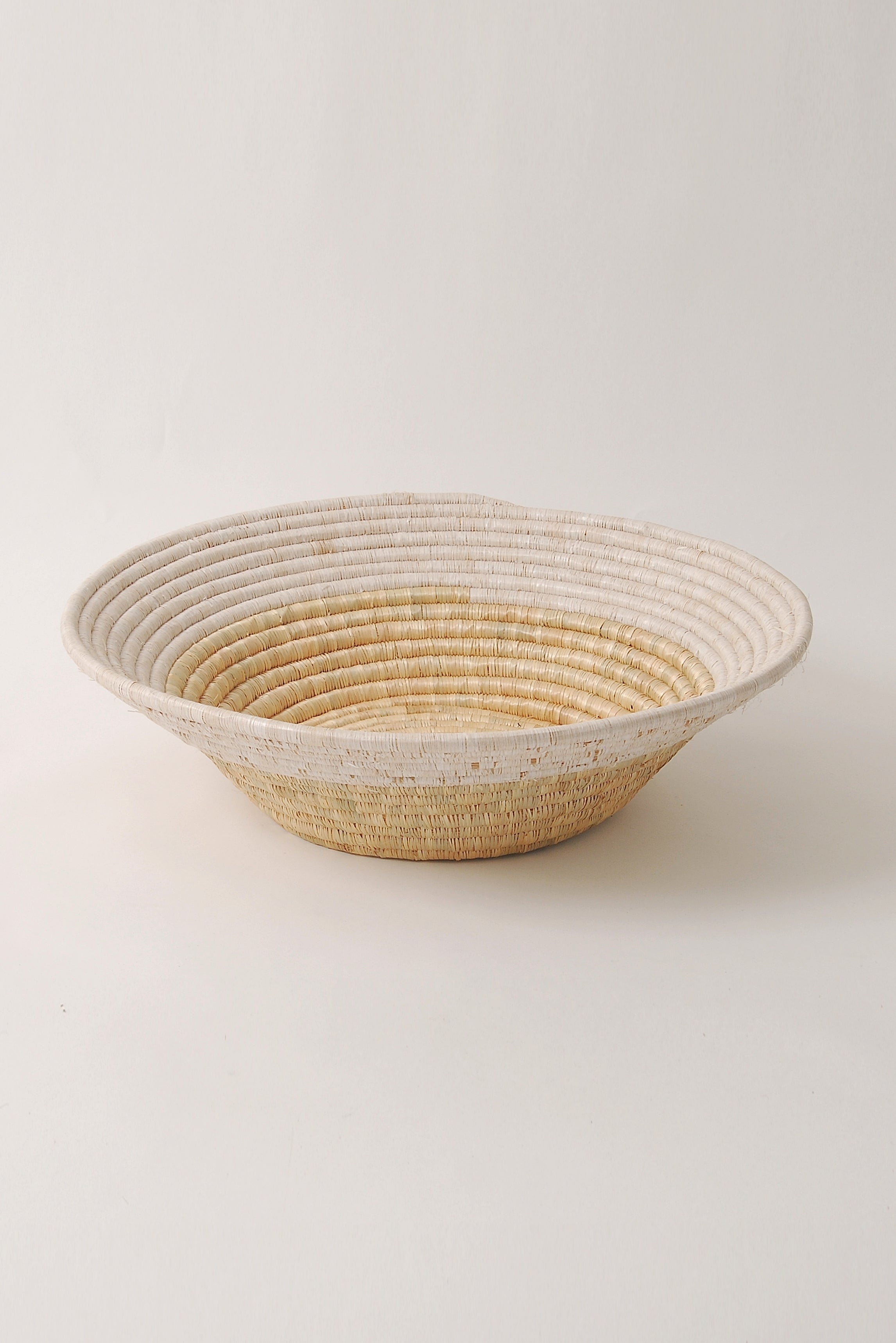 Tabletop Woven Basket White Accent (2 Sizes)