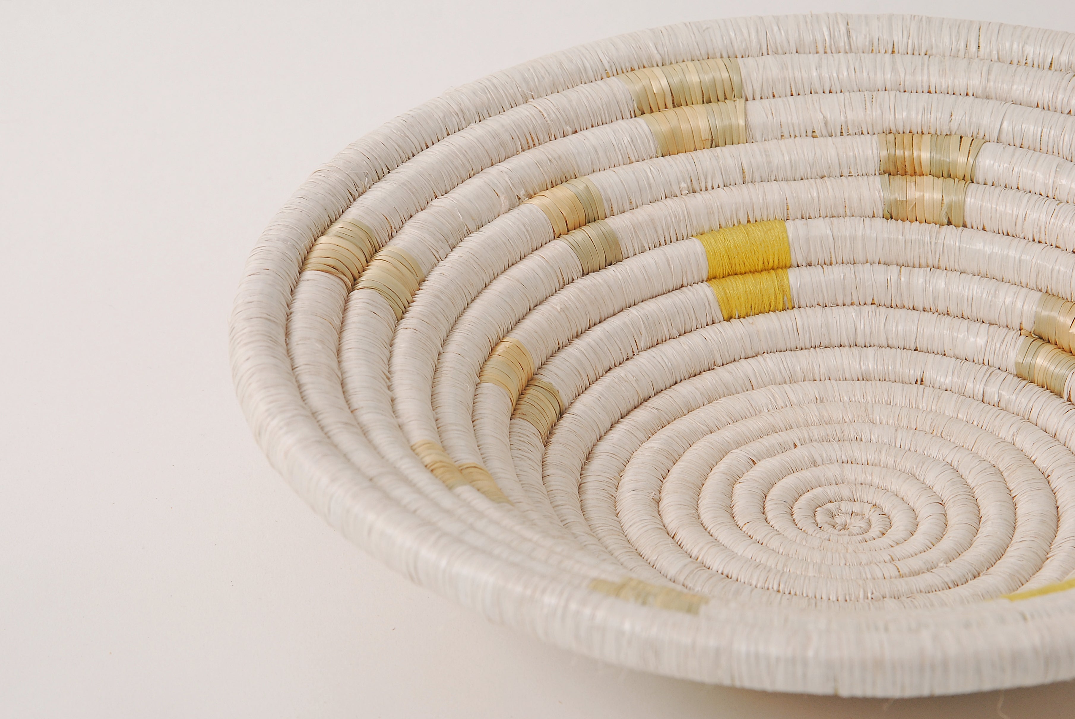 Made 51 Wall Hanging Decorative Platter Ikiba Gold