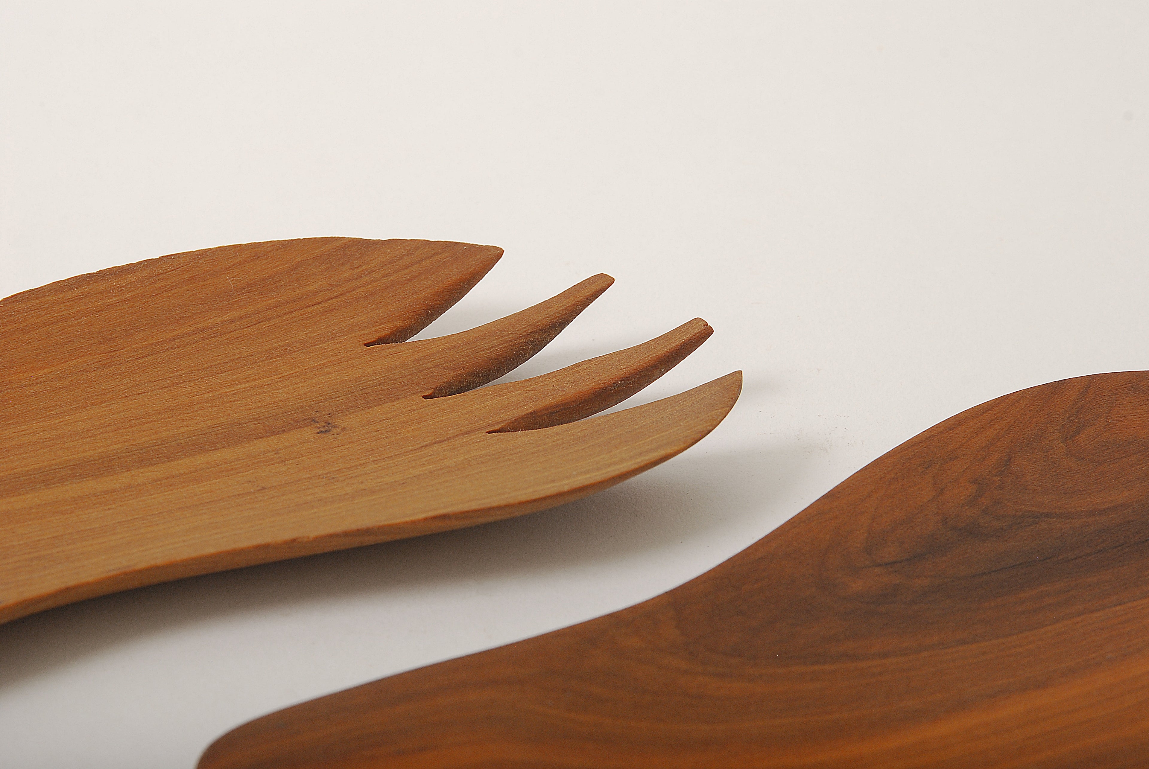 Wooden Salad Hands - Serving Set of 2